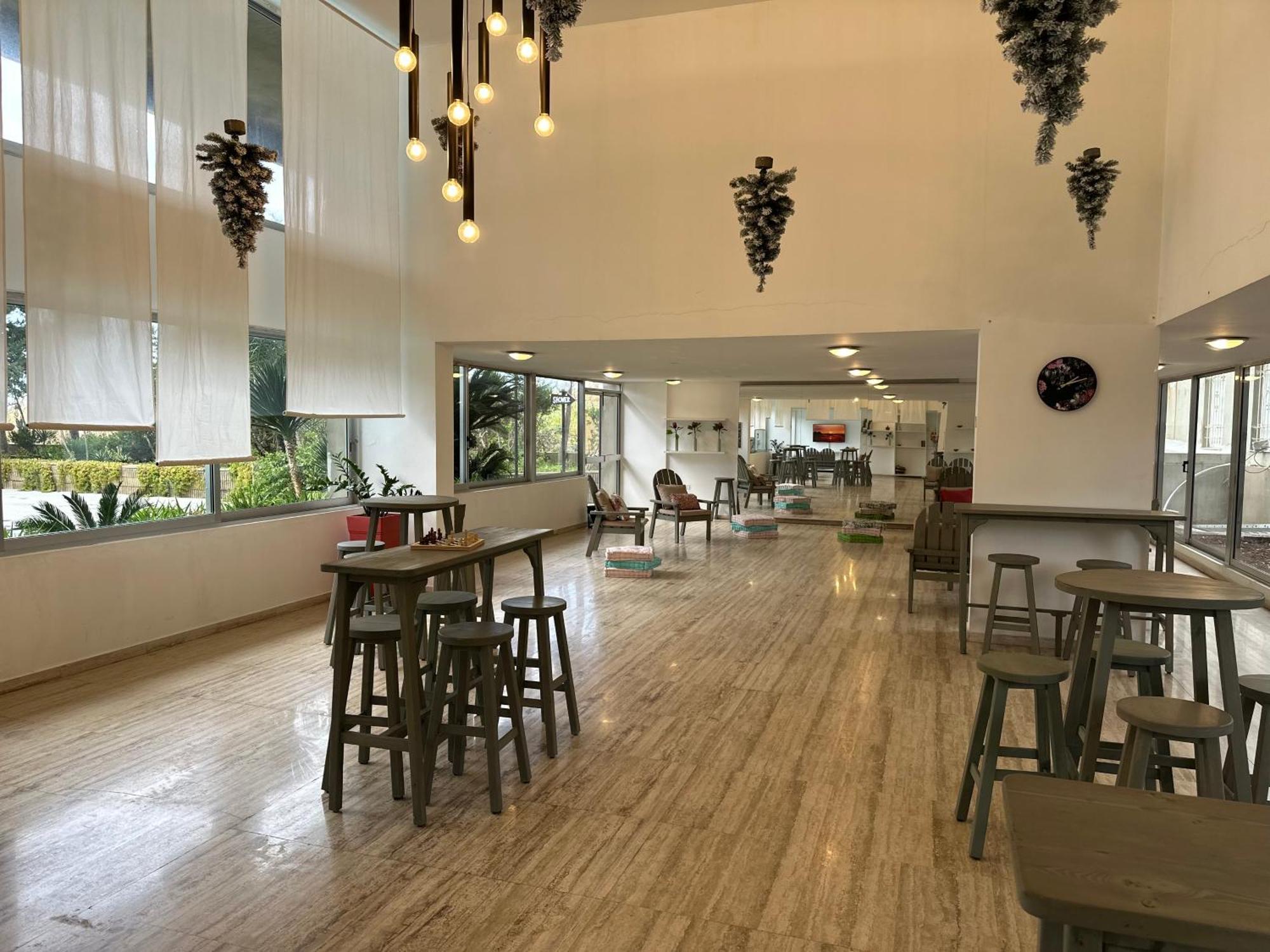 St Paul Resort Aş Şafrāʼ 外观 照片